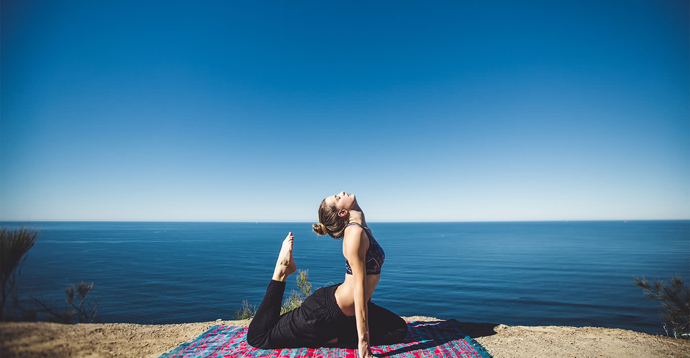 practicando-yoga